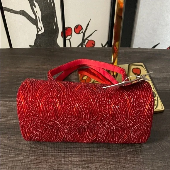 La Regale Elegant Red Beaded Mini Bag - Picture 5 of 7